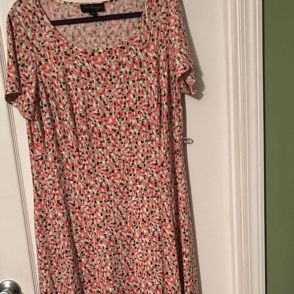 DO+BE Pink and Black Midi Dress